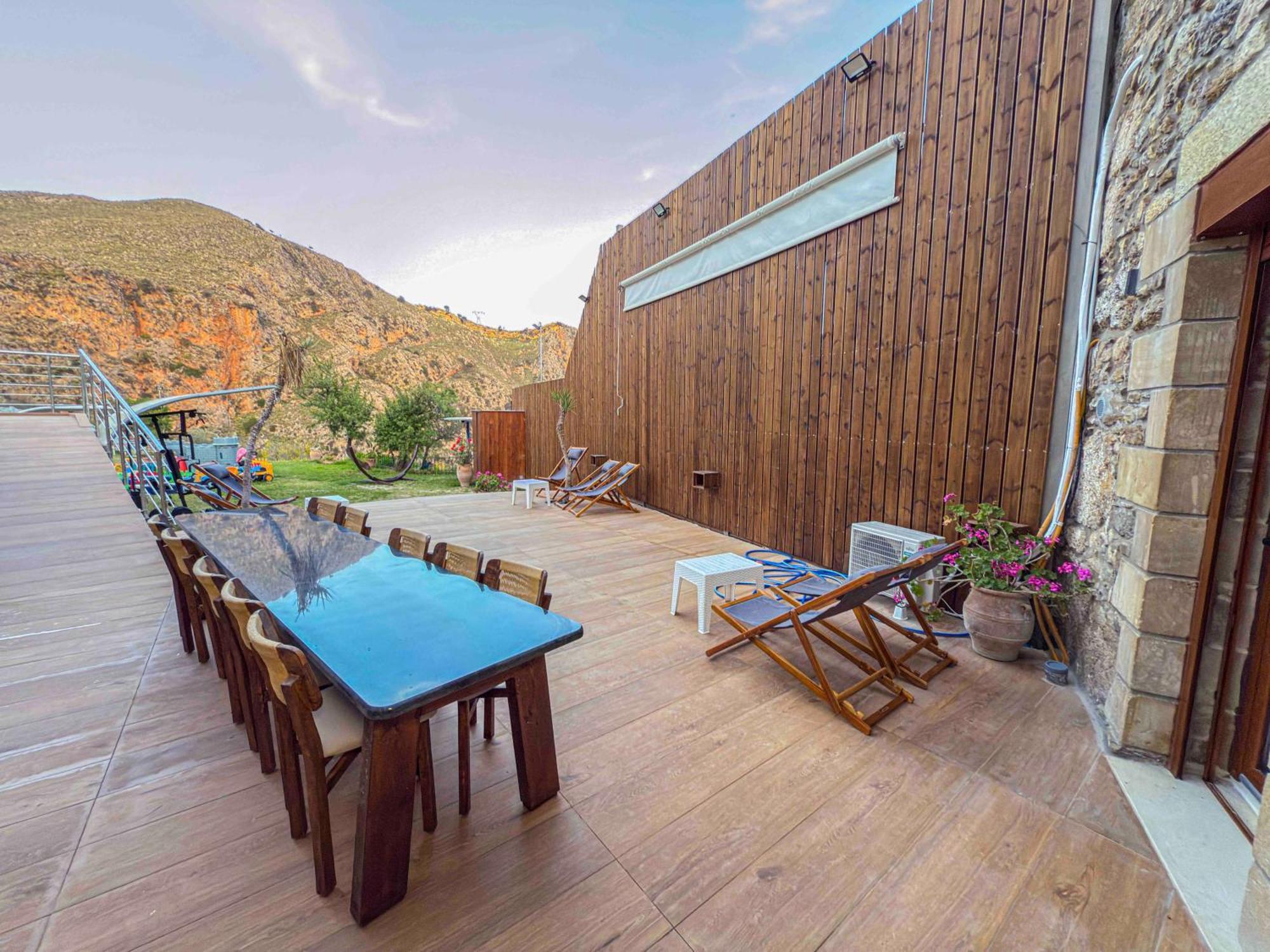 Heated Private Ozone Salt Pool, Jacuzzi, Cinema Inside & Outside, Ping Pong, Billiard, Ps5, Playground, Giant Chess, Giant Monopoly, Table Football, 3X Surround Sound - Villa Rokka Luxe Kíssamos Extérieur photo